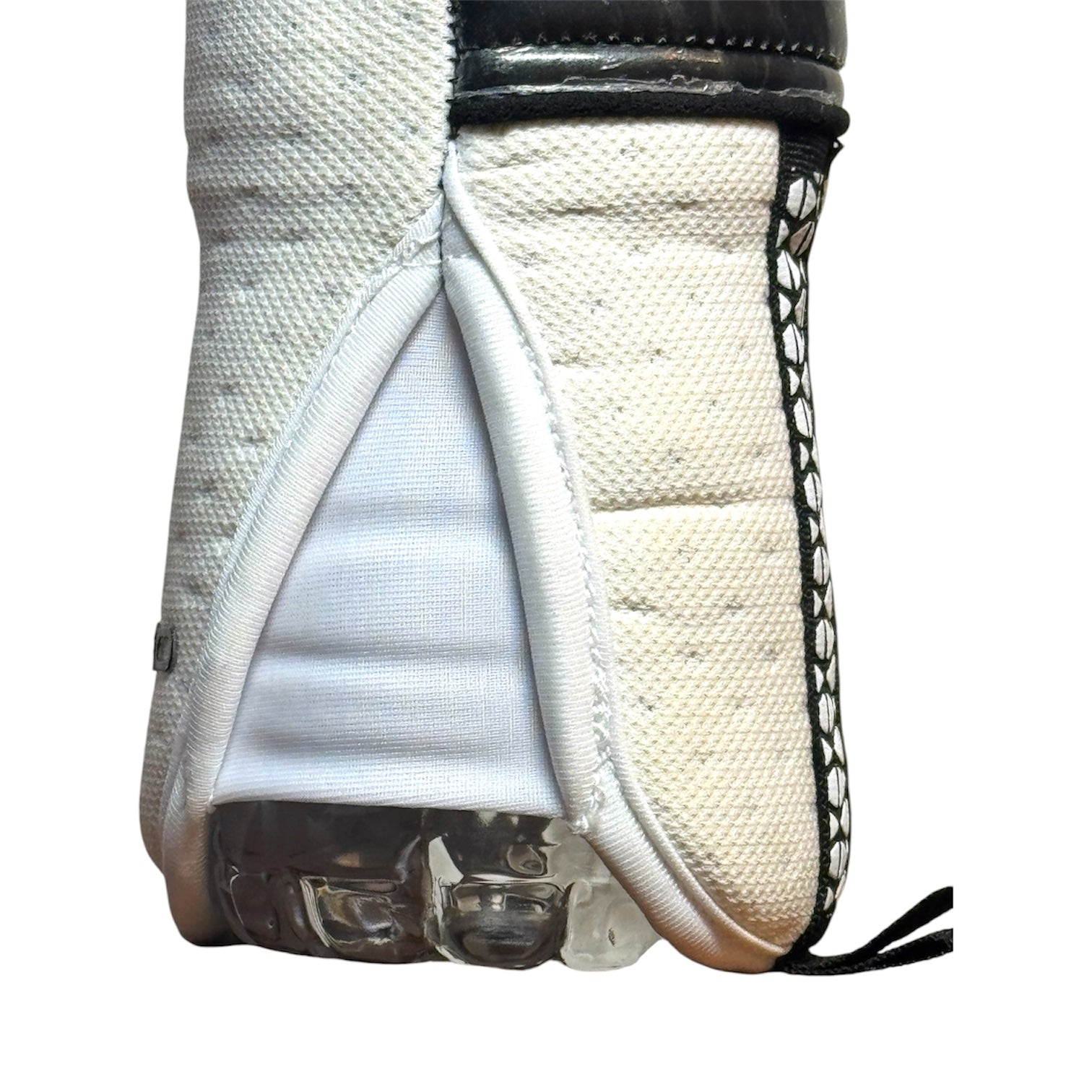 ANTIHERO | V1 3mm German Latex Goalkeeper Gloves